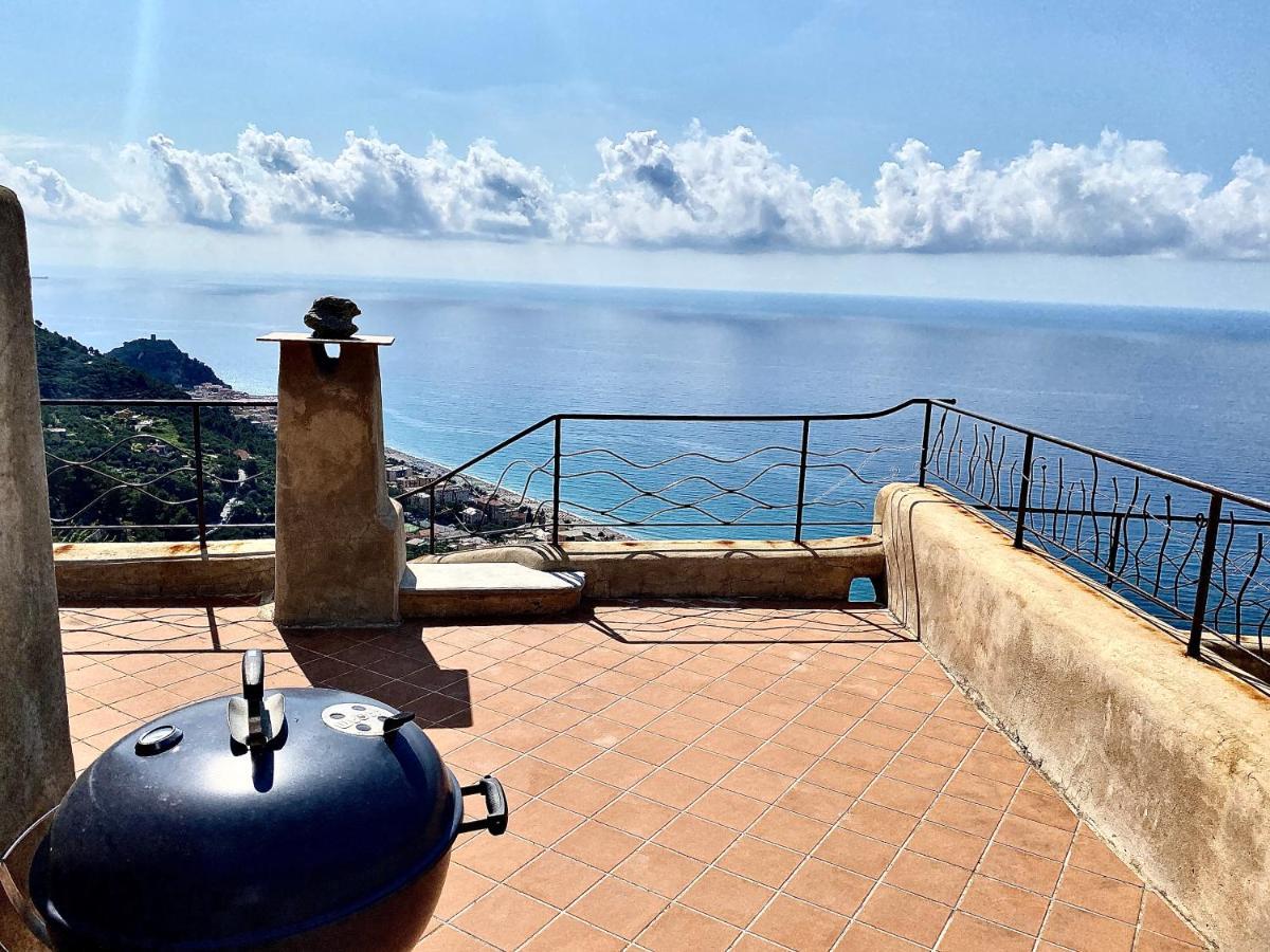 Casa Vacanze A Lea L'Ua フィナーレ・リーグレ エクステリア 写真